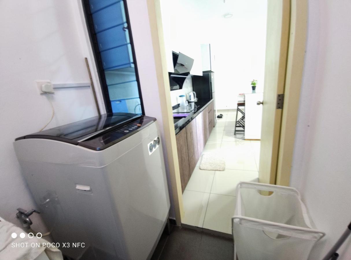 Atlantis Homestay Pool View 1210 Malacca エクステリア 写真