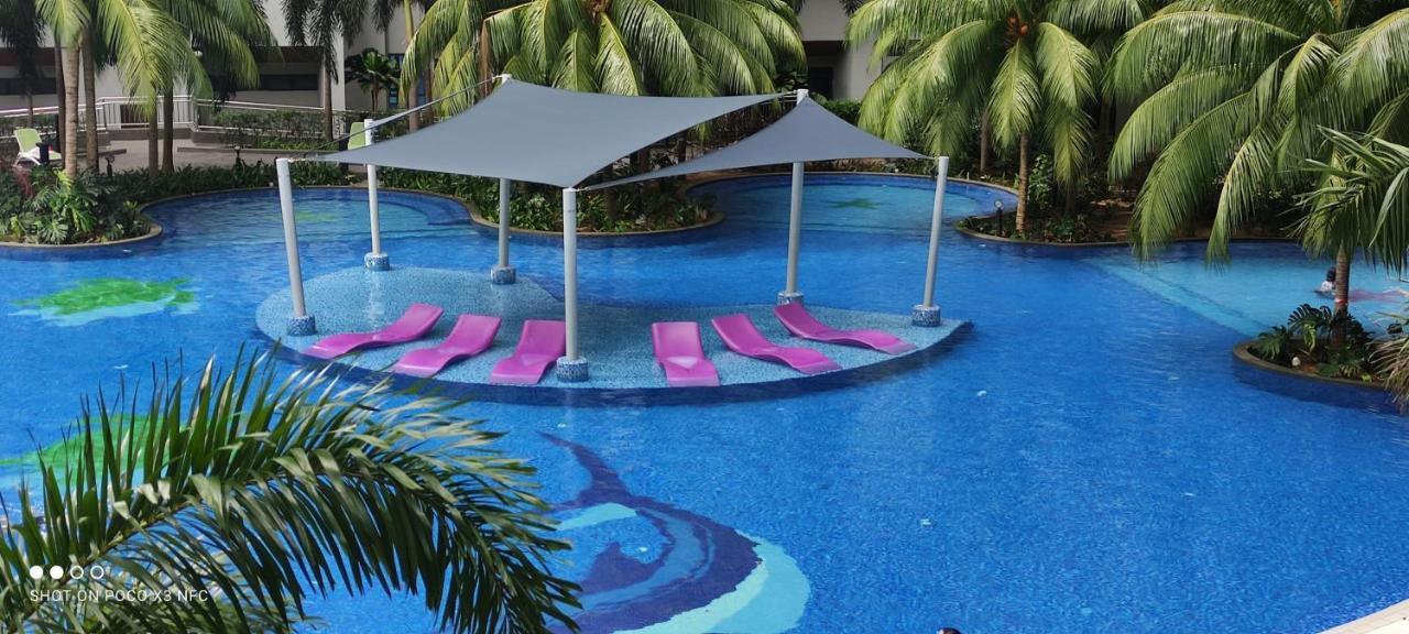 Atlantis Homestay Pool View 1210 Malacca エクステリア 写真