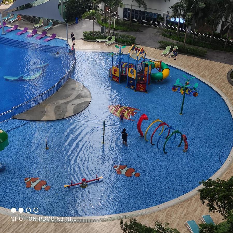 Atlantis Homestay Pool View 1210 Malacca エクステリア 写真